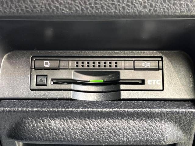 Toyota NOAH HYBRID 2015-07 10582-7