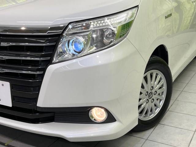 Toyota NOAH HYBRID 2015-07 10582-12