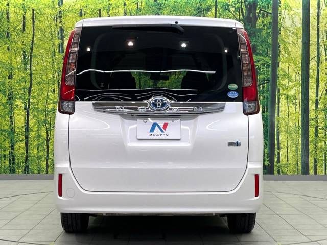 Toyota NOAH HYBRID 2015-07 10582-15