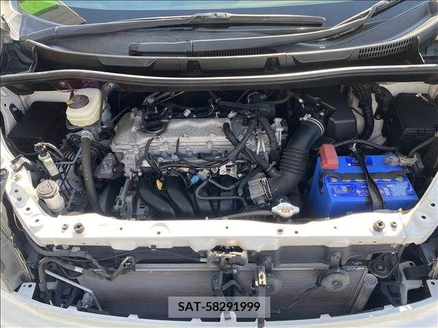 Toyota VOXY 2011-08 370431-17