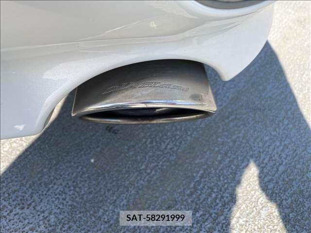 Toyota VOXY 2011-08 370431-8