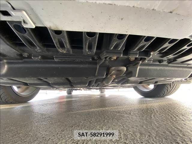 Toyota VOXY 2011-08 370431-18