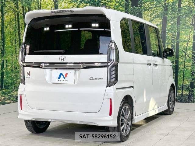 Honda N BOX CUSTOM 2022-08 307419-17