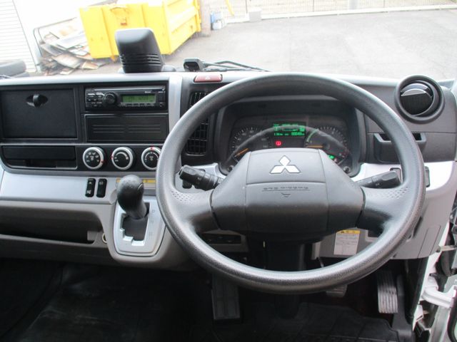 Mitsubishi CANTER 2021-04 186226-13