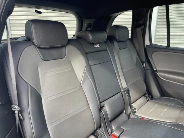 Mercedes Benz GLB-CLASS 2020-11 14315-14
