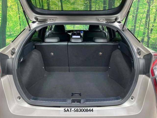 Toyota PRIUS 2016-03 366553-10