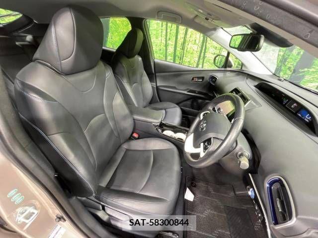 Toyota PRIUS 2016-03 366553-8