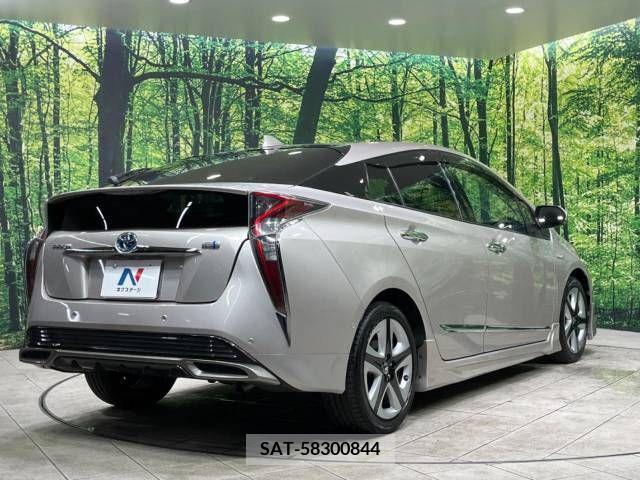Toyota PRIUS 2016-03 366553-17