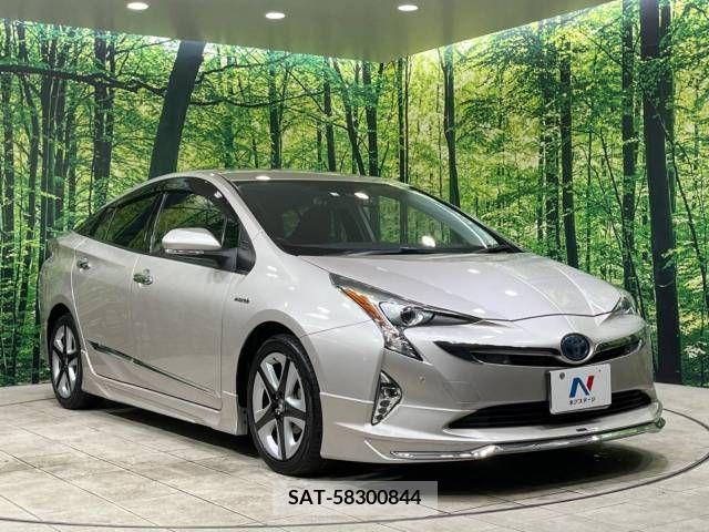 Toyota PRIUS 2016-03 366553-16