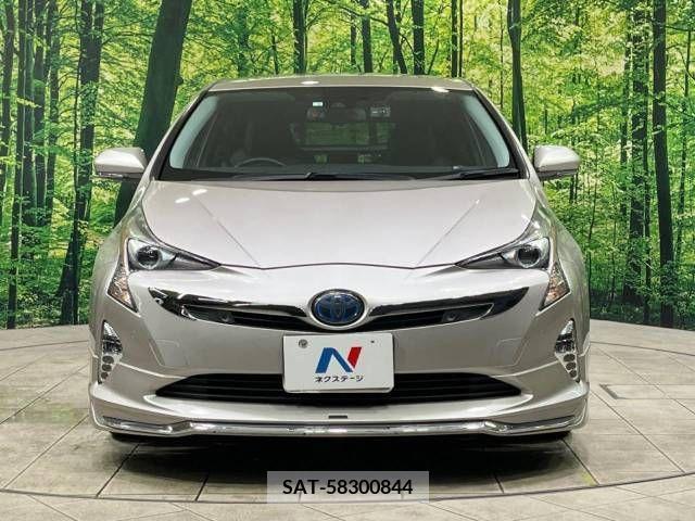 Toyota PRIUS 2016-03 366553-14