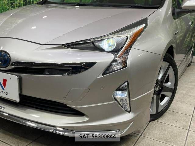 Toyota PRIUS 2016-03 366553-12