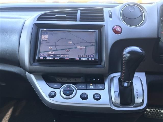 Honda STREAM 2010-03 180915-22