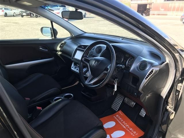 Honda STREAM 2010-03 180915-17