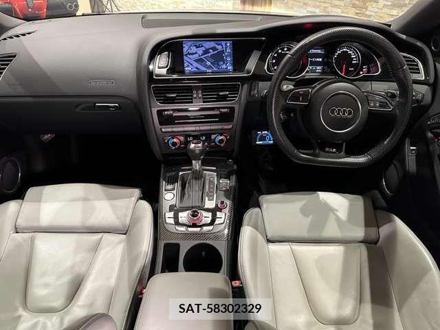 Audi RS5 2012-08 202086-12