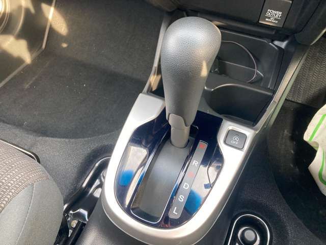 Honda FIT 2015-03 195-7