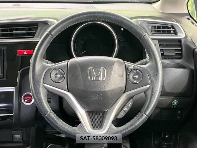 Honda FIT 2015-03 251353-11