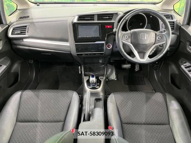 Honda FIT 2015-03 251353-1
