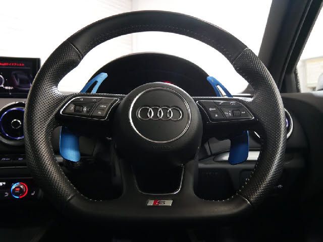 Audi S3 2018-05 12858-10