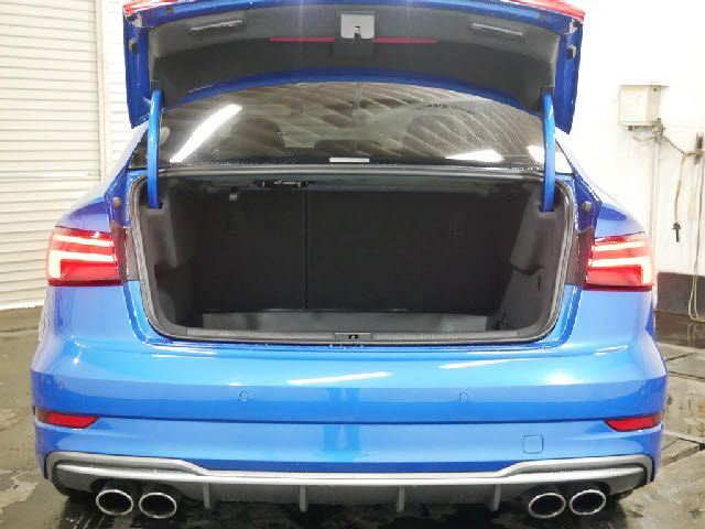Audi S3 2018-05 12858-22