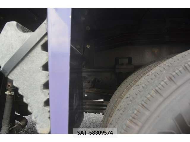 Hino DUTRO 2013-08 203130-9