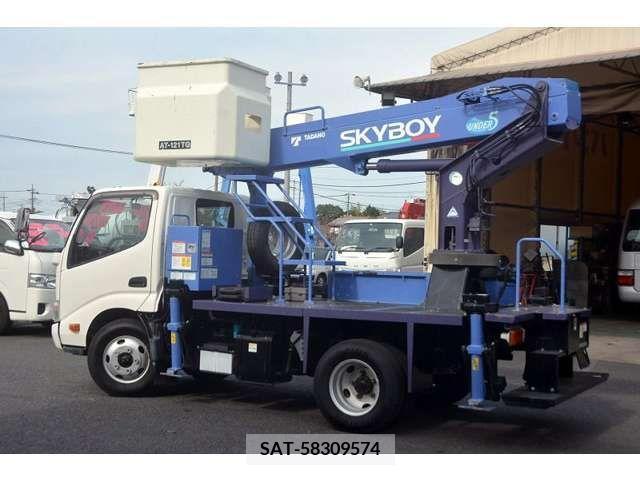 Hino DUTRO 2013-08 203130-6
