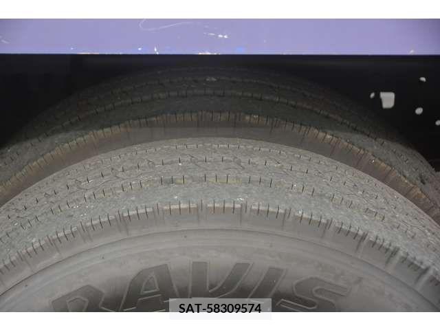 Hino DUTRO 2013-08 203130-8
