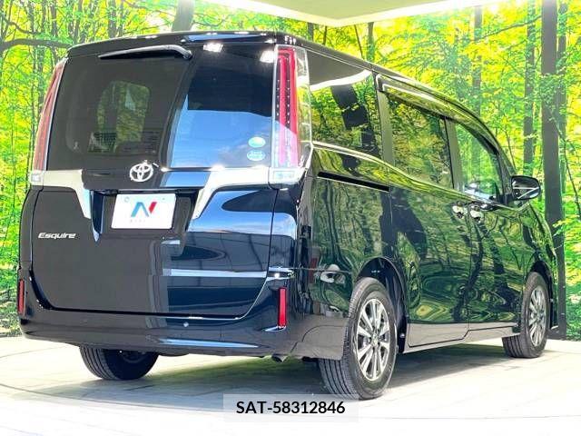 Toyota ESQUIRE 2019-08 390658-18