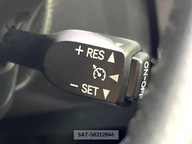 Toyota ESQUIRE 2019-08 390658-4