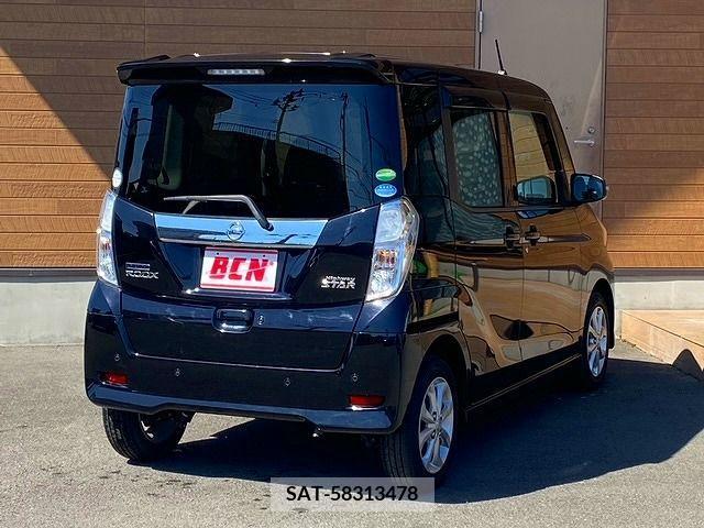 Nissan ROOX 2019-02 323902-2