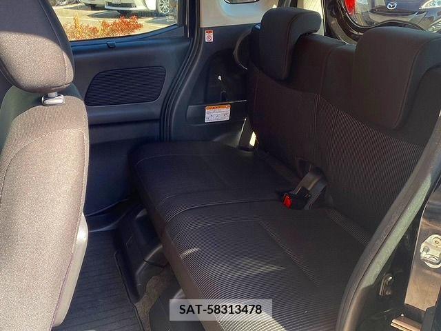 Nissan ROOX 2019-02 323902-18
