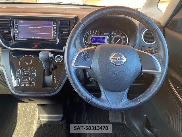 Nissan ROOX 2019-02 323902-1
