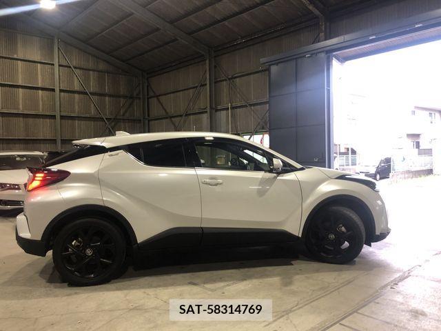 Toyota C-HR 2021-12 234247-12
