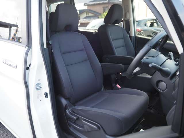 Nissan SERENA 2016-09 16024-11