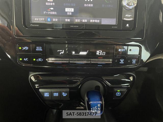 Toyota PRIUS 2019-03 382722-12
