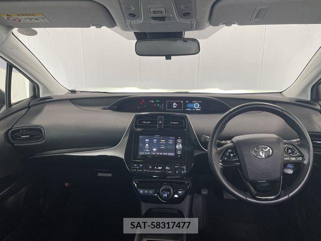 Toyota PRIUS 2019-03 382722-1