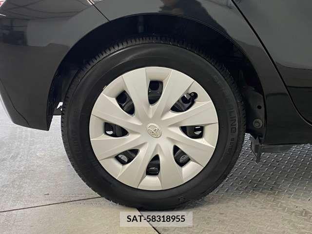 Toyota AQUA 2015-08 214641-17