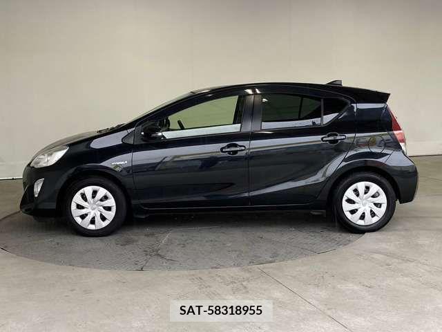 Toyota AQUA 2015-08 214641-13