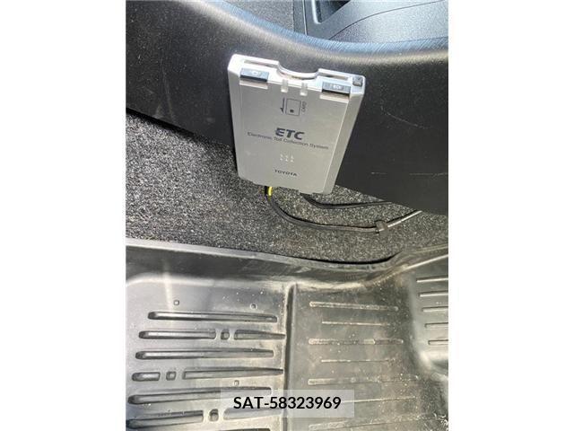 Toyota PRIUS 2014-03 349951-23