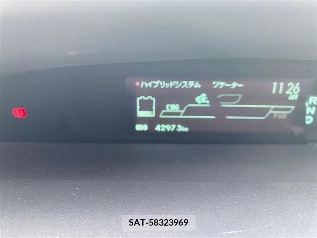 Toyota PRIUS 2014-03 349951-22