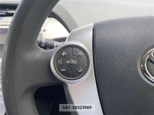 Toyota PRIUS 2014-03 349951-19