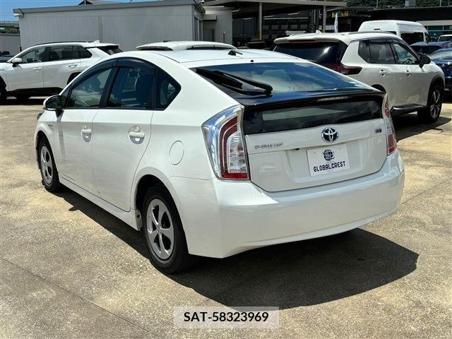 Toyota PRIUS 2014-03 349951-9