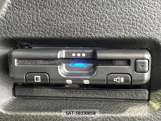 Suzuki SPACIA 2017-07 328833-5