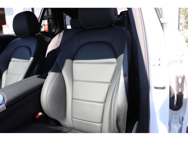 Mercedes Benz C-CLASS 2018-12 19409-11