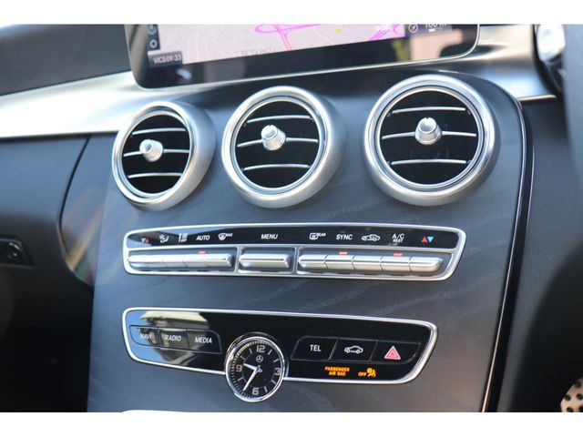 Mercedes Benz C-CLASS 2018-12 19409-22