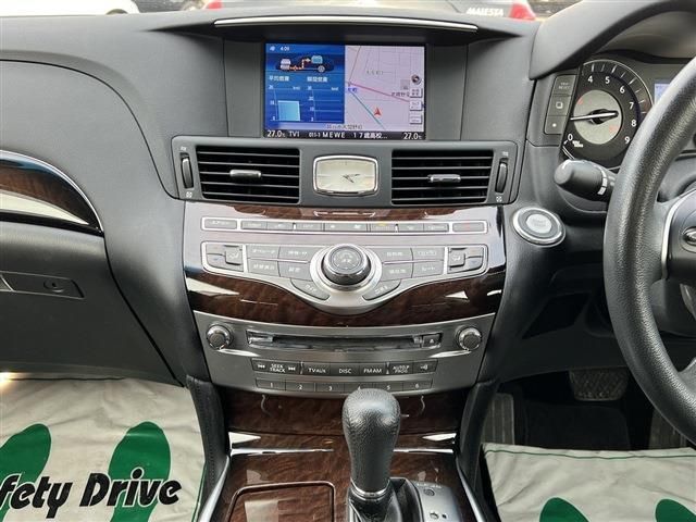 Nissan FUGA HYBRID 2011-07 532-14