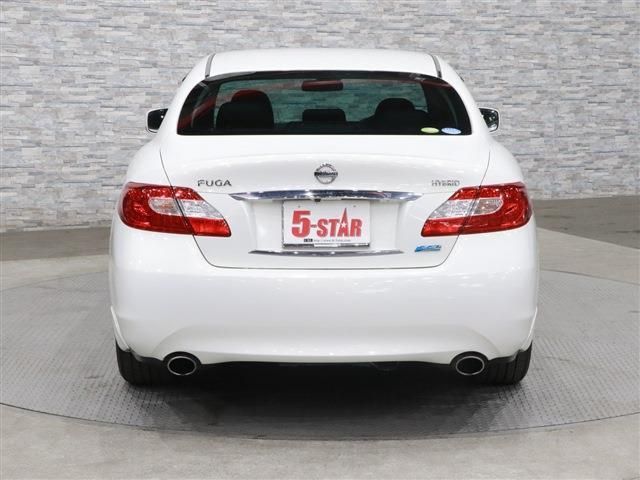 Nissan FUGA HYBRID 2011-07 532-6