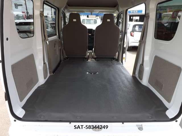 Suzuki EVERY 2023-10 359969-15