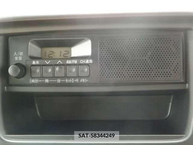Suzuki EVERY 2023-10 359969-4