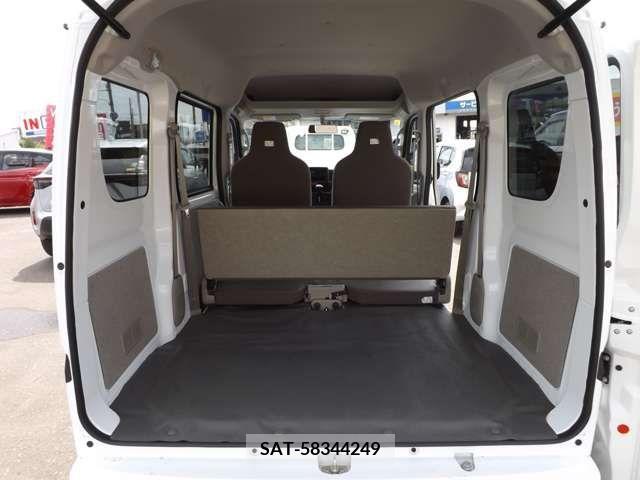 Suzuki EVERY 2023-10 359969-13