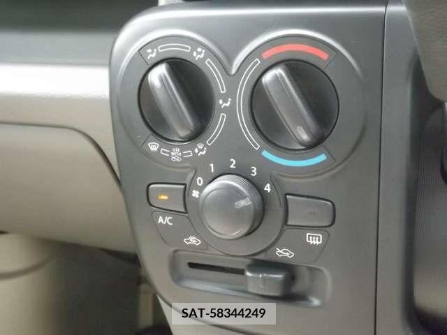 Suzuki EVERY 2023-10 359969-11